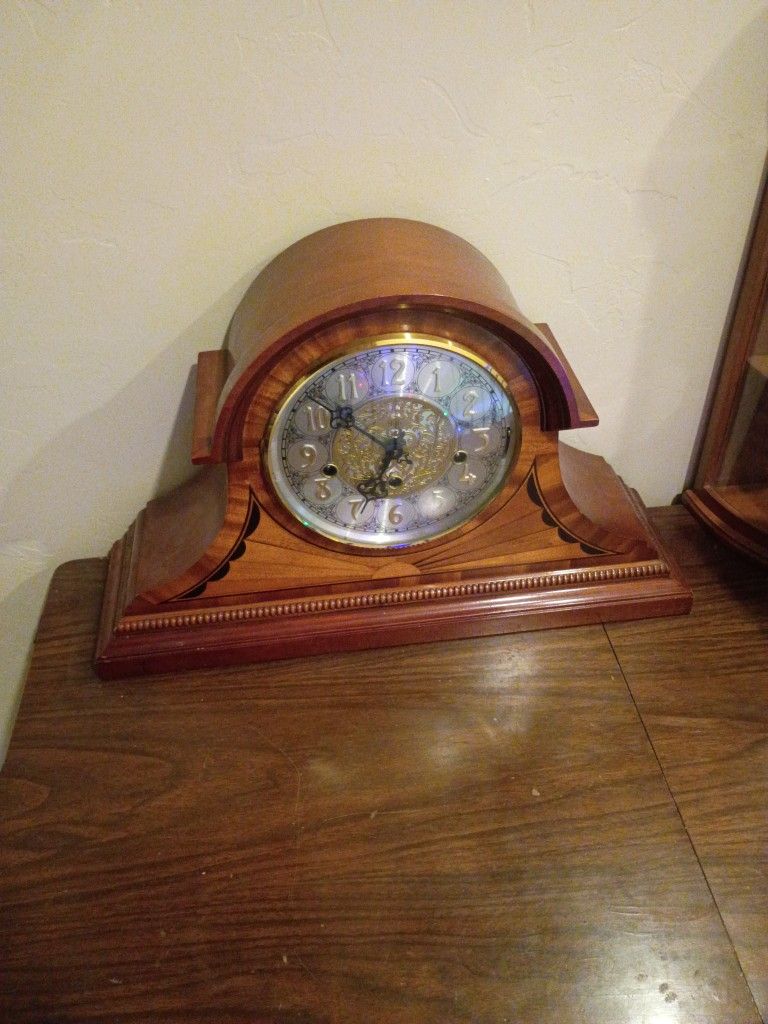 Mantle Clock