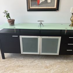 CREDENZA