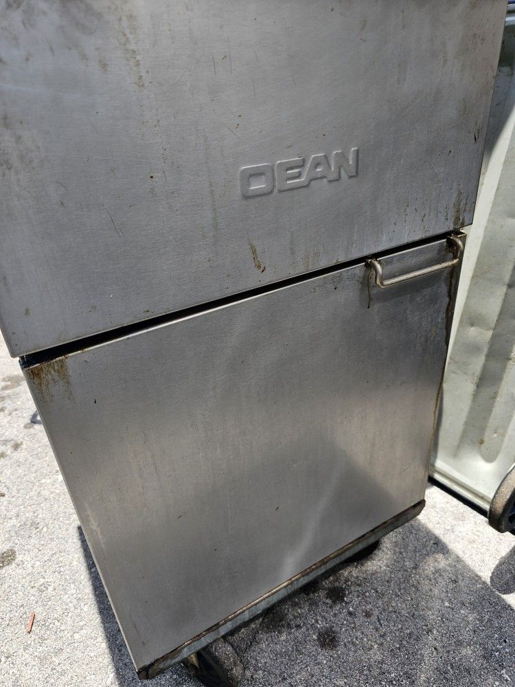 Fryers 75Lb. Propane