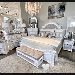 Whitewashed Farmhouse Style Realyn Chipped 6 Piece Queen Size Bedroom Set With Storage Footboard☑️ $39 Down Payment 🎊💥 Delivery ✅