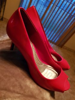 High heels size 9