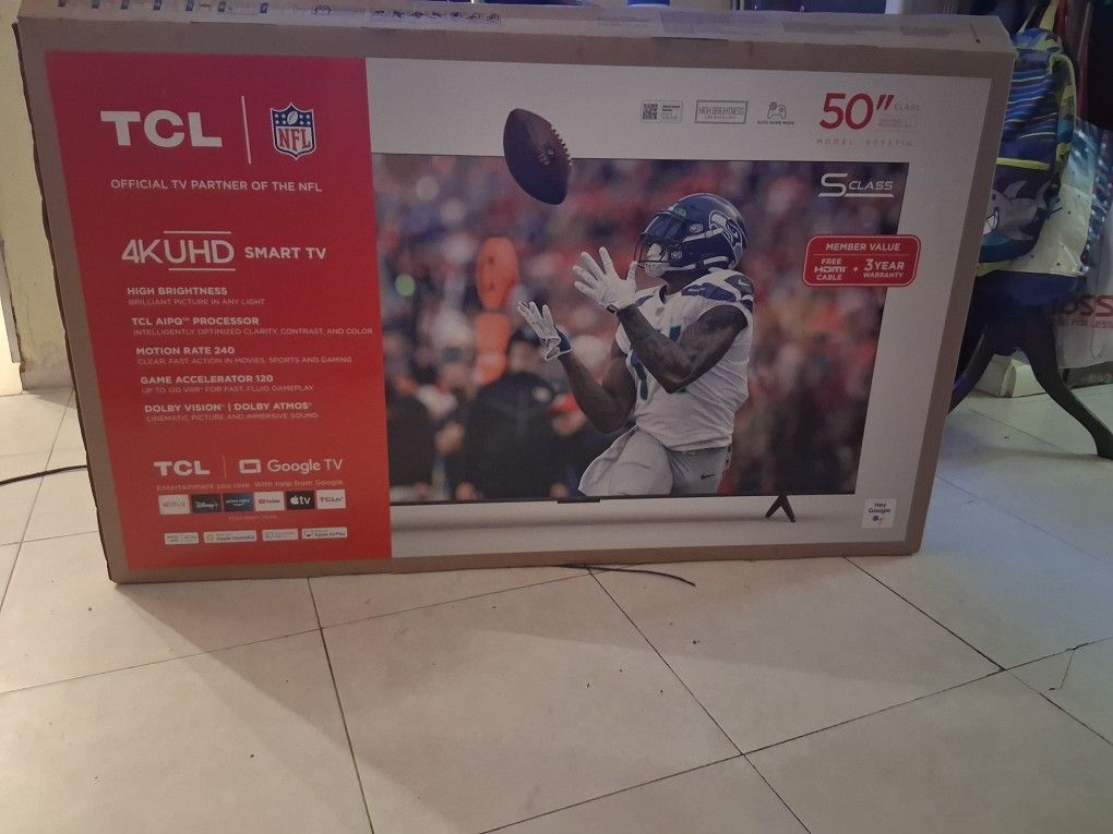 TLC Smart TV 50" New In Box