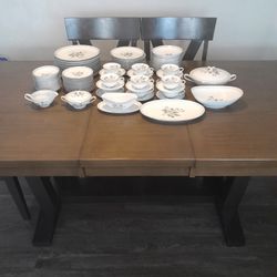 noritake cobina China Set