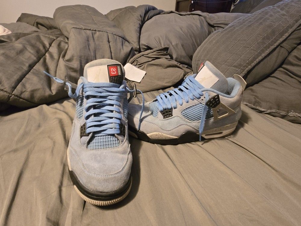 Jordan 4 university blue 