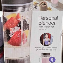 PERSONAL BLENDER