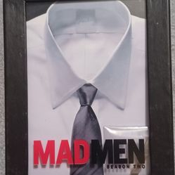 Mad Men Season 2 4 Dist Set Plus Tie Clip Collector's Edition
