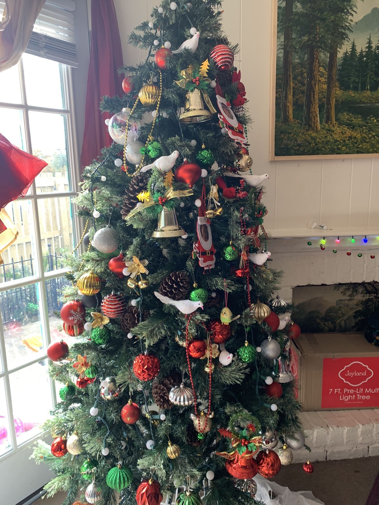 7ft Christmas Tree W/ Lights(ORNAMENTS NOT INCLUDED)