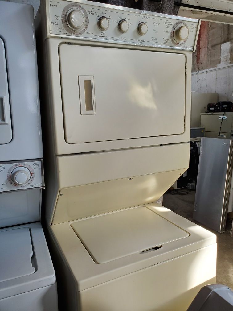 Washer and dryer Combo 27inches perfect condition