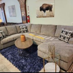 Brand New/ Gray Oversized Sectional,Seccional,Couch// Delivery Available 