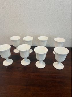 New  6 elegant white milk glasses