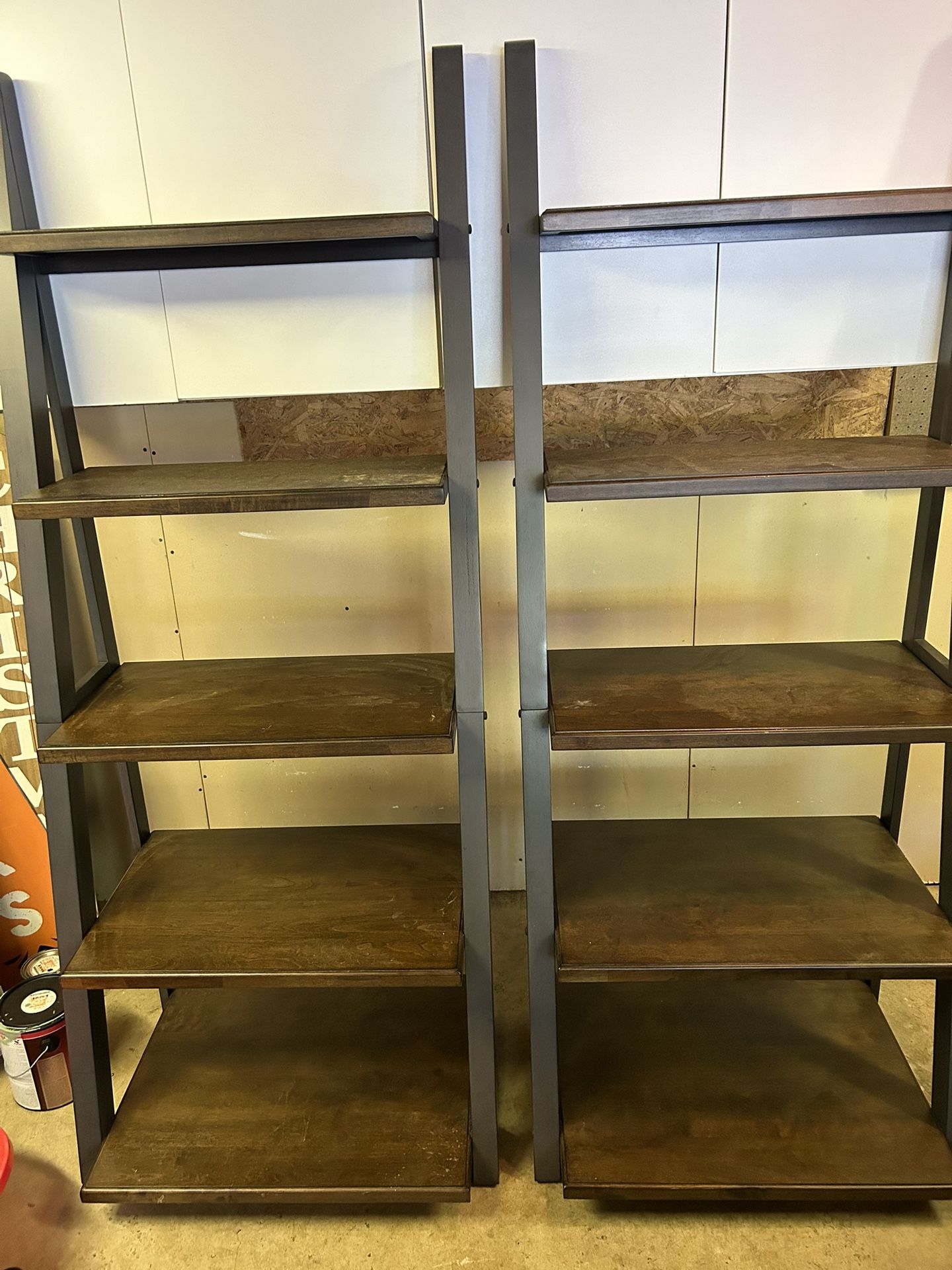 2 Bookshelves