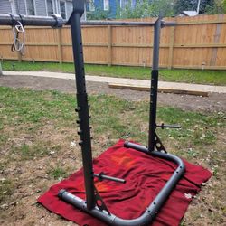 WEIDER ADJUSTABLE SQUAT RACK/NO BAR.   WITH SAFETY HOOKS  DISASSEMBLED READY TO GO 
11525 S HALSTED DUNKIN DONUTS/
7111.S WESTERN WALGREENS 
70$  CASH