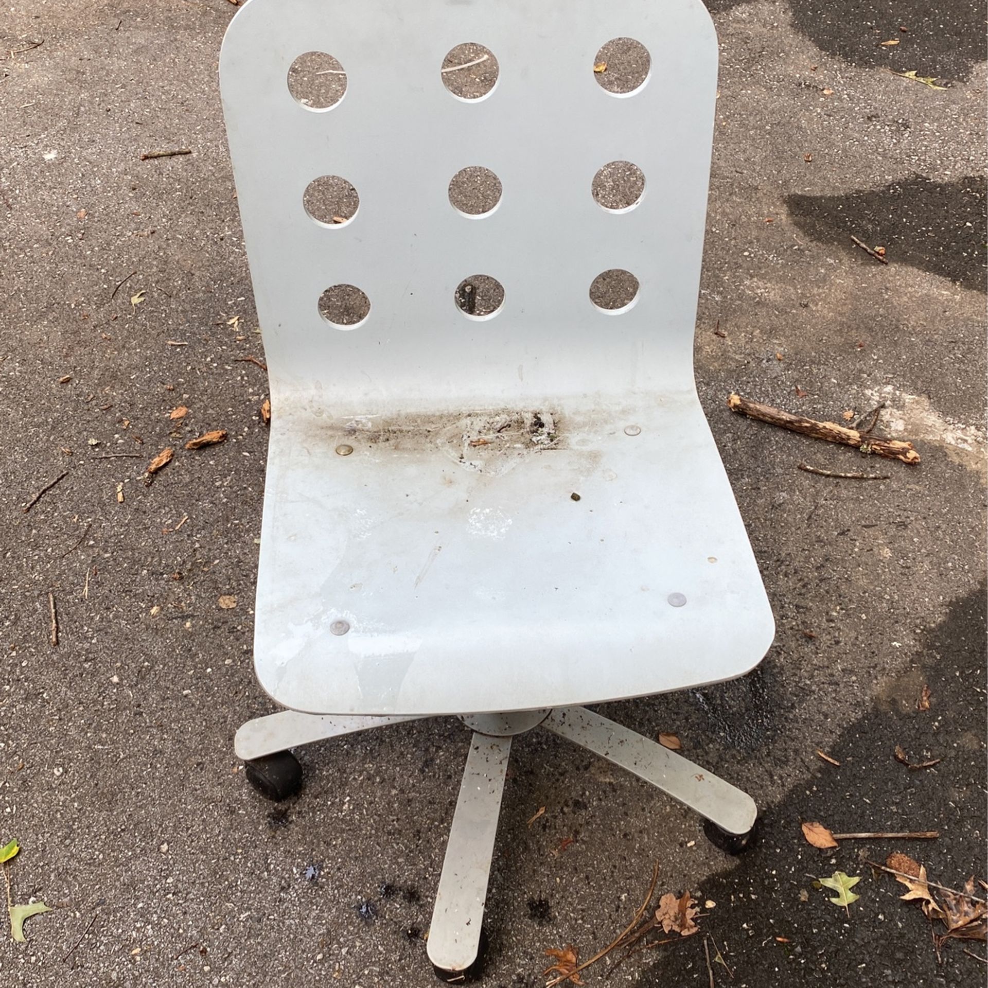 Sad Little IKEA Desk Chair