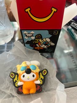 Hello kitty x Godzilla