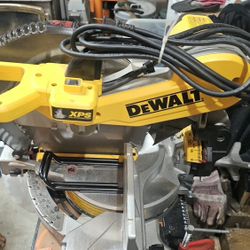 Dewalt Compound Miter Saw