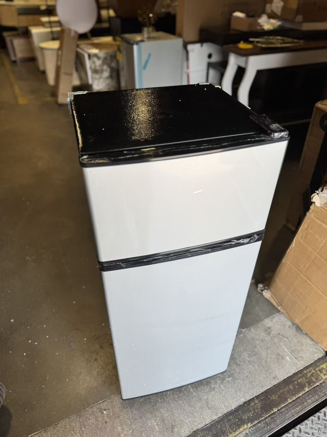4.5 Cu.Ft Mini Fridge with Freezer, Small Fridge with 2 Doors