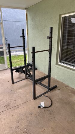 Squat rack
