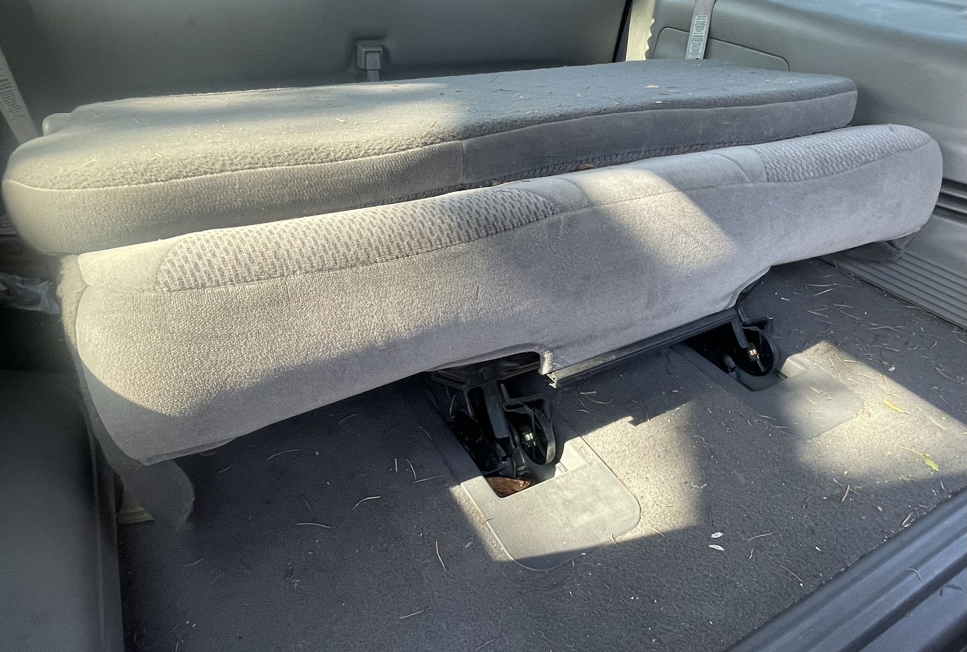 Ford Expedition Rear 3rd Row Seat 1(contact info removed) 2001