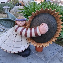 Williraye Studio Summer’s Hug Girl With Sunflower Figurine  14" tall   17" wide....Not Perfect, But NICE!...asking 25.00 