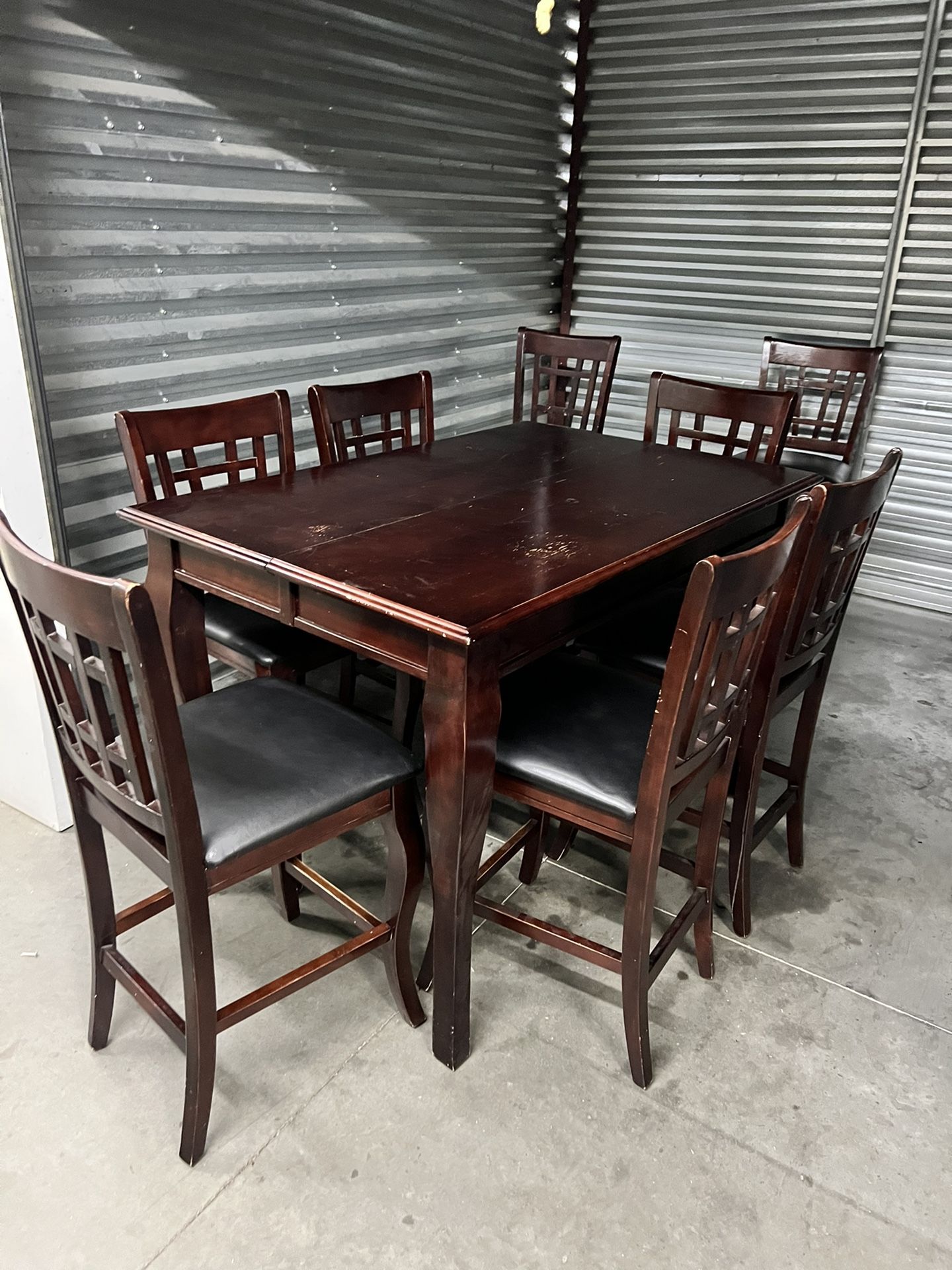 Dinning Table