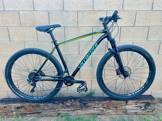2019 Specialized Rockhopper Pro 29er Mountain Bike 🚵‍♂️