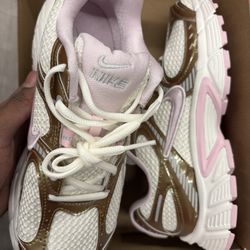 Nike Rnrs Pink/wht Any Sz You Need I Have