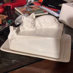 Butter Dish With Cat & Mouse