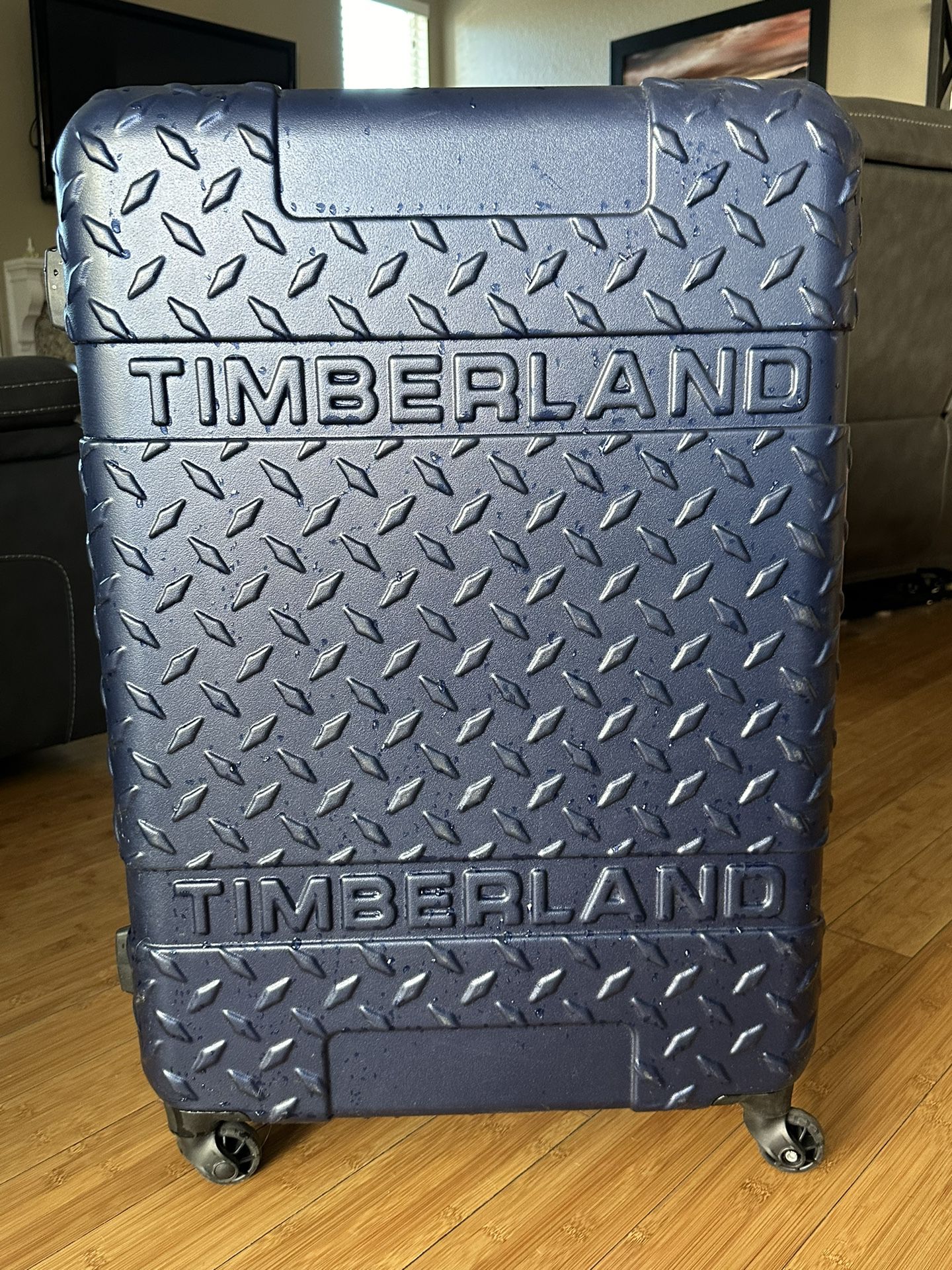 Timberland Luggage Hardside Spinner