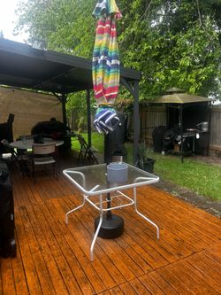 Outdoor table & umbrella