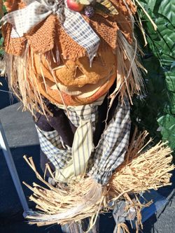 FIBER OPTIC 48" PUMPKIN HEAD SCARECROW Color Changing
