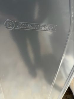 Adrián steel rack