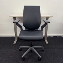 LIKE NEW CONDITION STEELCASE GESTURE CHAIR WITH LUMBAR SUPPORT!