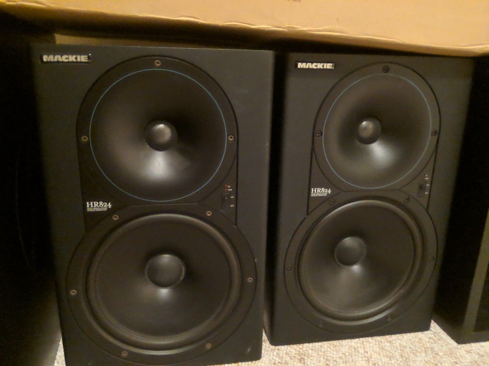 Mackie HR824 Powered Studio Monitors Pair WITH RACKS Wood Assembly