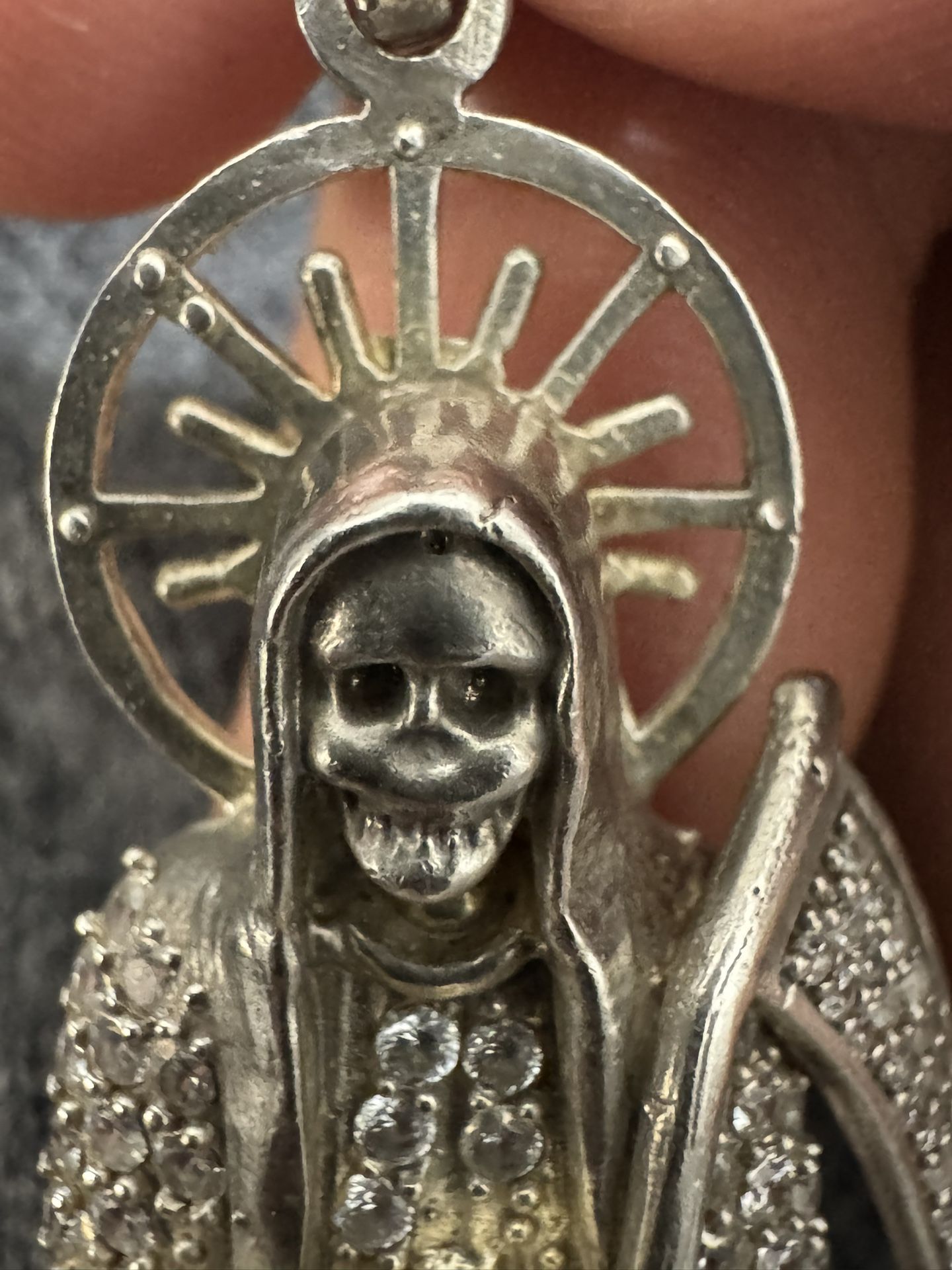 La Muerte Pendant