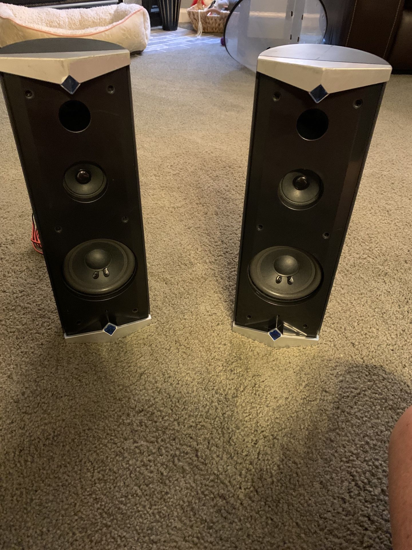 Set of speakers