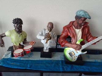 3 Incredible Musician Statues