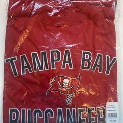 Tampa Bay Buccaneers- Men’s Large T-Shirt - Fanatics BRAND NEW