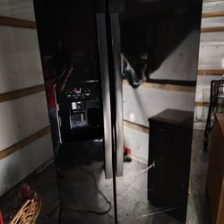 Whirlpool Side By Side Refrigerator 