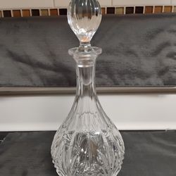 Elegant Wine Decanter- Vintage 