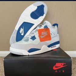 NEW Jordan 4 (All Sizes Below) 