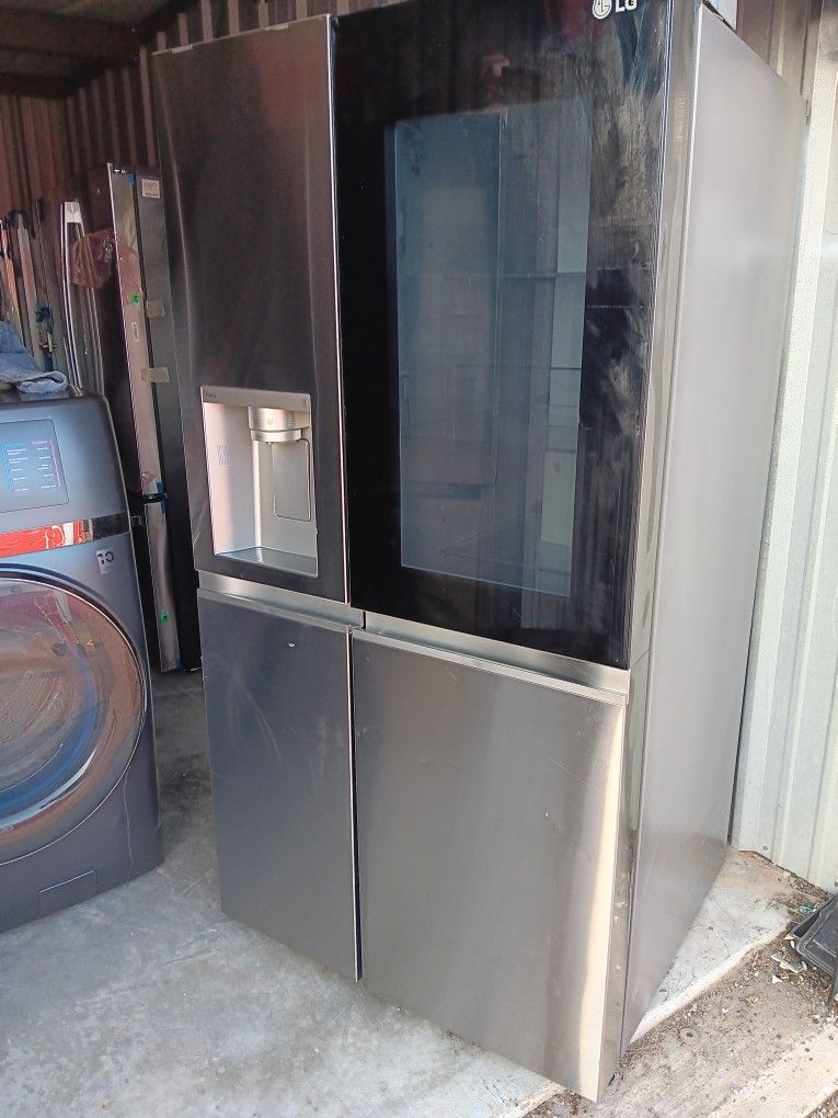 Refrigerator 