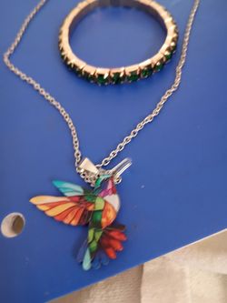 Brand new hummingbird neacklace and a emerald bracelet $10 bucks for both pick up only 865 Ellsworth avenue right off of East Livingston avenue Columb