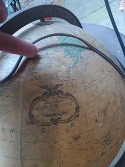 Late 50s Early 60s ). 16in Illuminated\Backlit Heirloom Globe By Replogle Within Mahogany Base