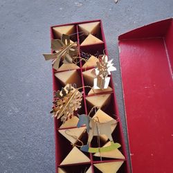 Gold Christmas Tree Ornaments