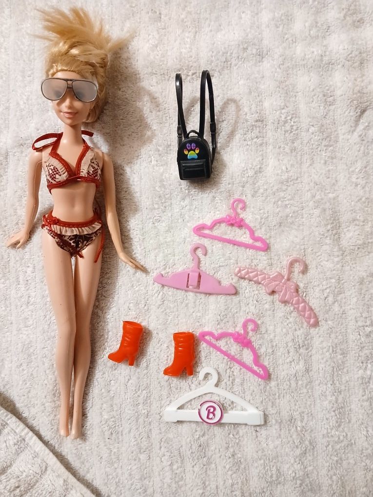 2006 Barbie With Vintage Clothes