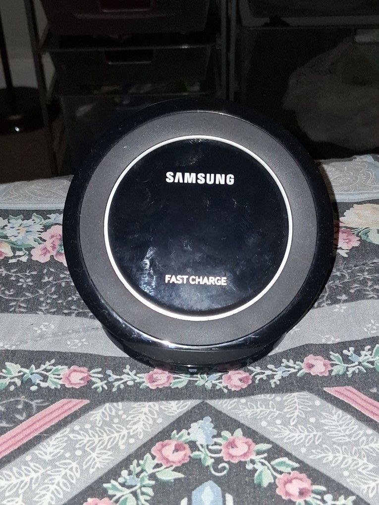 Samsung Wireless Qi Charger