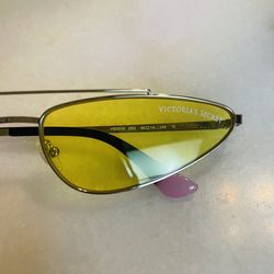 Victoria’s Secret Cat Eye Sunglasses/ Statement Glasses
