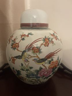 Home Decoration No damage anywhere serious inquiries Only 