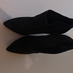 Women’s Black Heels 