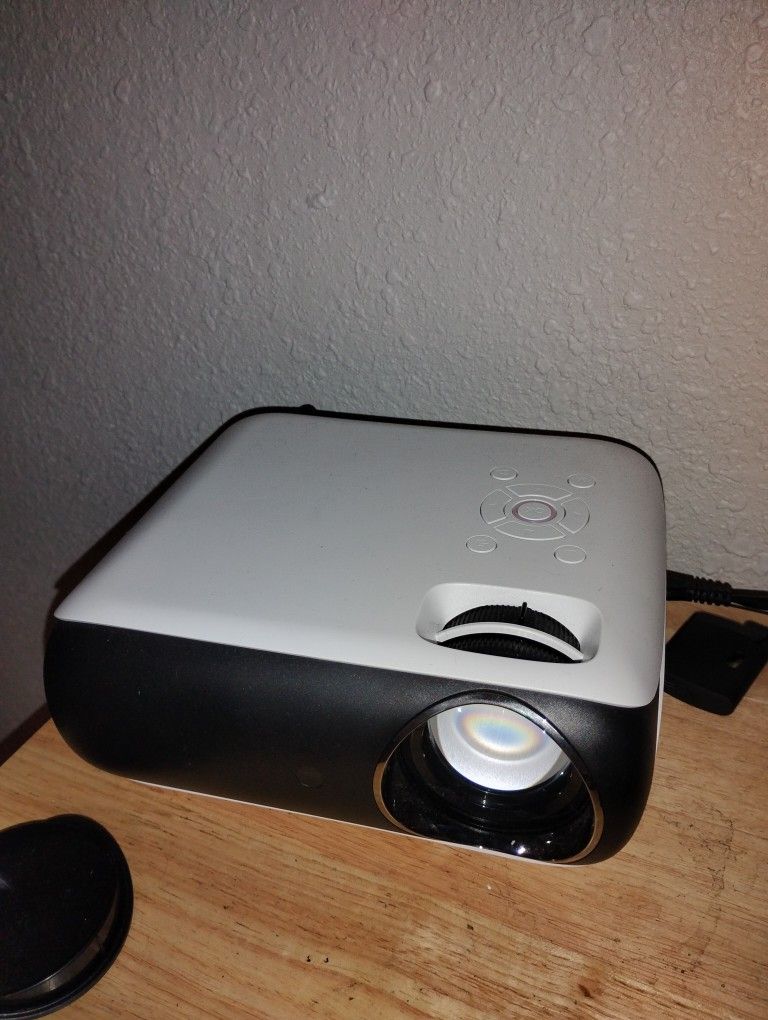 Happrun Projector